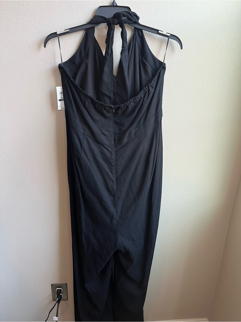 Trendy Jumpsuit in Black Wide-Leg Halter Cutout NWT - Picture 3 of 7